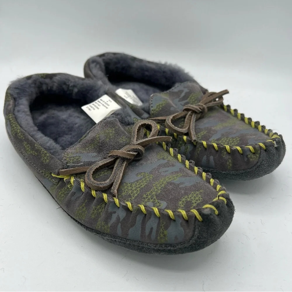 LL Bean Wicked Good Moccasins Slippers Shoes Childs Boys Size 4 Blue Camo‎ EUC